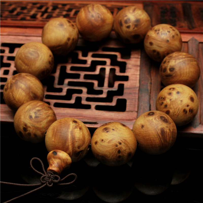 三亿体育官网|胡歌颠覆形象演绎超燃打戏《南方车站的聚会》奇幻光影突显视觉张力(图2) 三亿体育官网